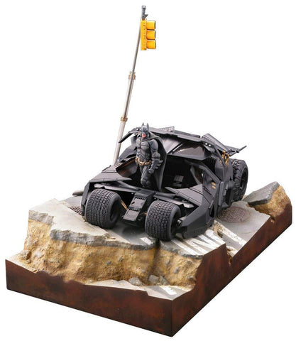 BATMAN BEGINS BATMOBILE TUMBLER RE-RUN