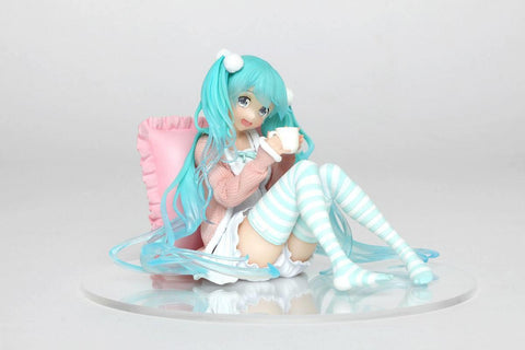 HATSUNE MIKU CASUAL WEAR STATUE