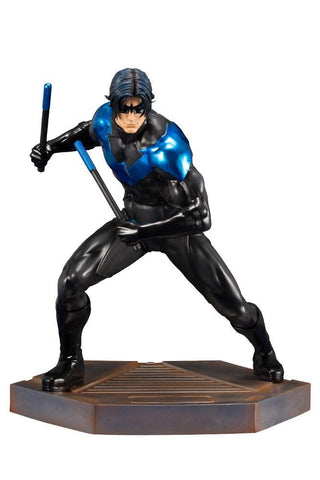 DC TEEN TITANS NIGTHWING ARTFX ST