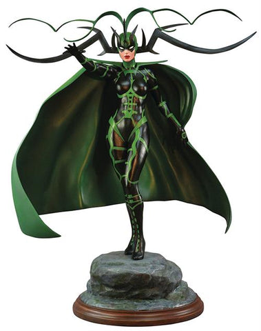 MARVEL PREMIERE COLLECTION - THOR RAGNAROK - HELA - STATUA 30CM