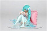 HATSUNE MIKU CASUAL WEAR STATUE