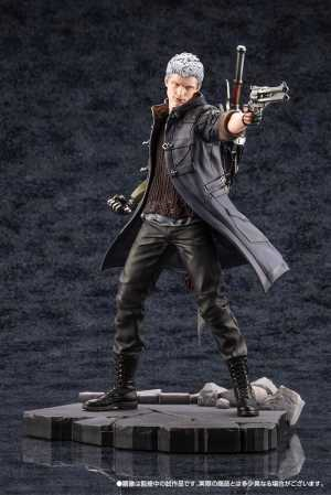 Devil May Cry 5 Nero Artfx Statue